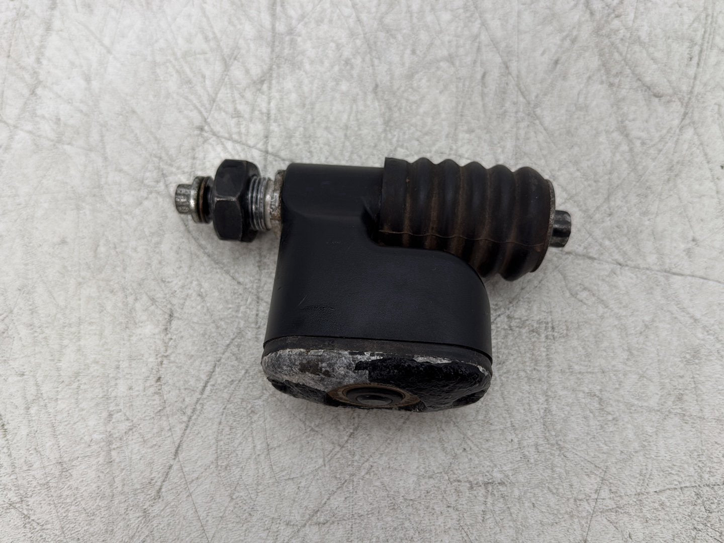 2007 Harley Dyna Street Bob FXDBI OEM Rear Brake Master Cylinder Reservoir