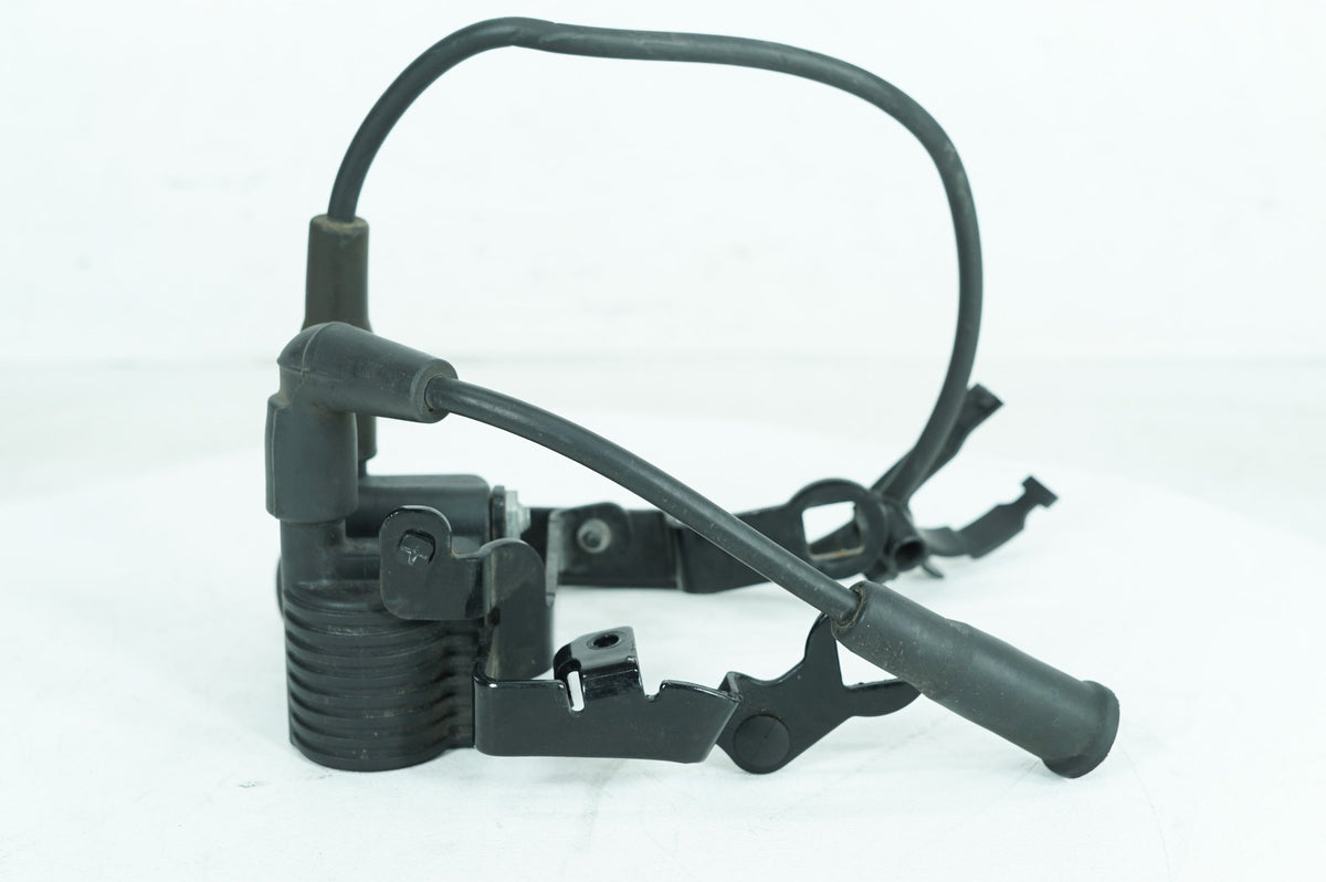 2008 Harley-Davidson Sportster XL883C Ignition Coil Spark Plug Cable 31656-07