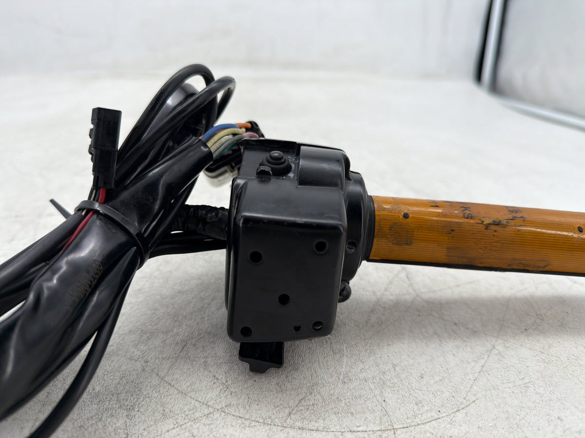 2011 Harley Electra Glide Touring Ultra OEM Left Turn Signal Headlight Switches Controls