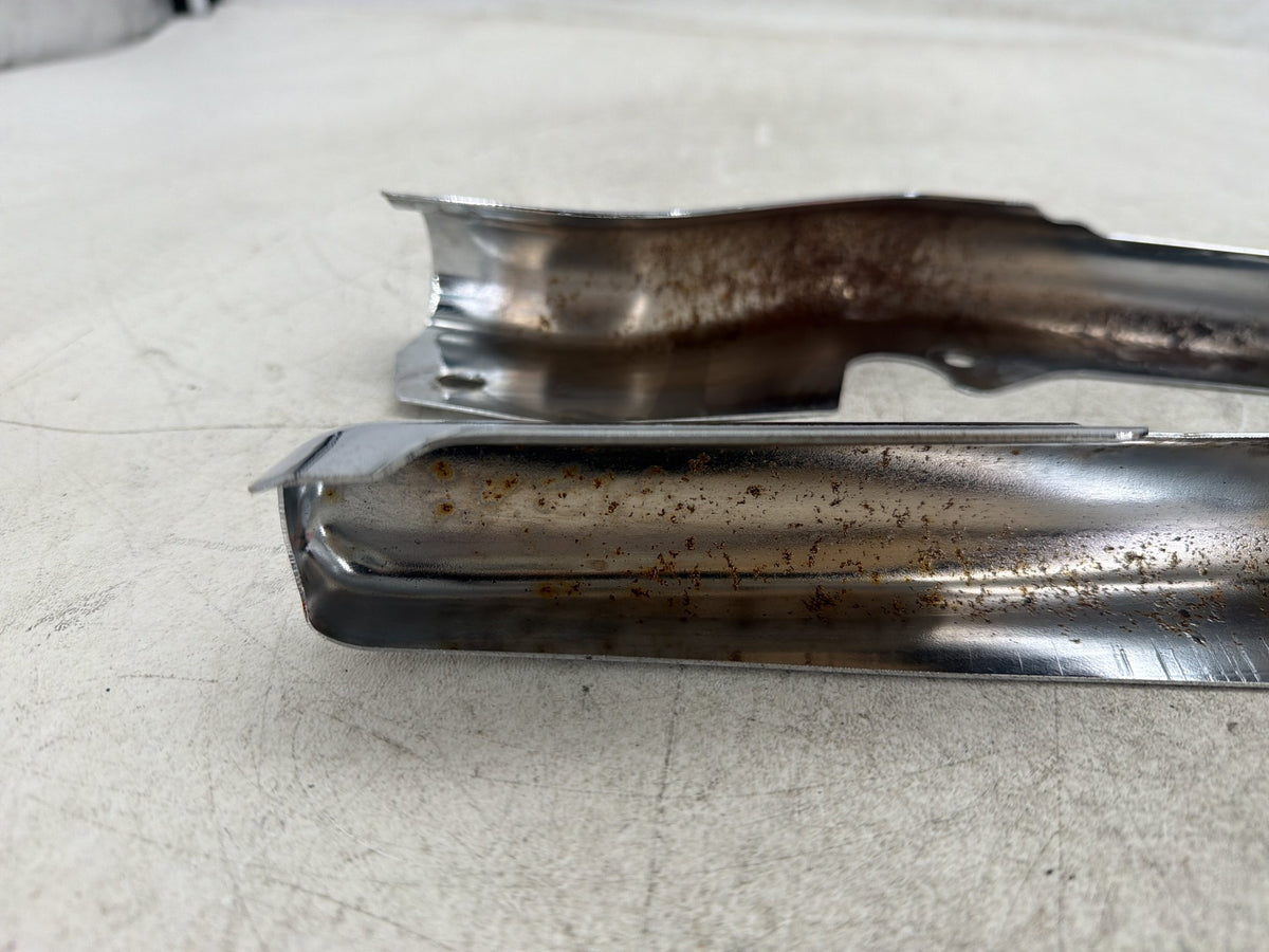 2004 Harley Electra Glide Touring Ultra OEM Rear Left Right Fender Struts Bracket