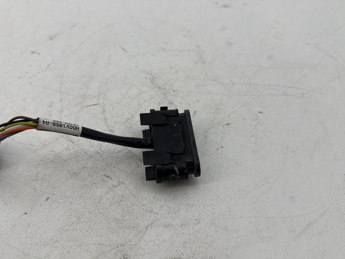 2007 Harley Touring FLHTP Electra Glide Police OEM Dash Indicator Lamp Wire Plug 68789-96A