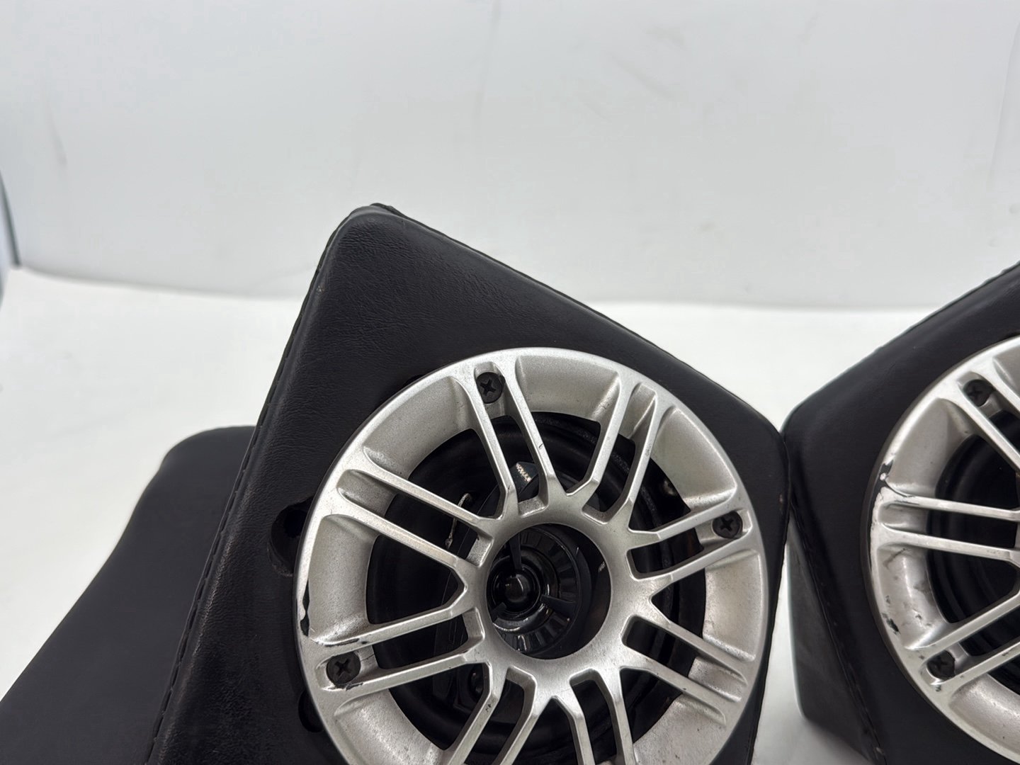 1995 Harley Touring FLHTCI Electra Glide Classic OEM Rear Left Right Audio Speakers
