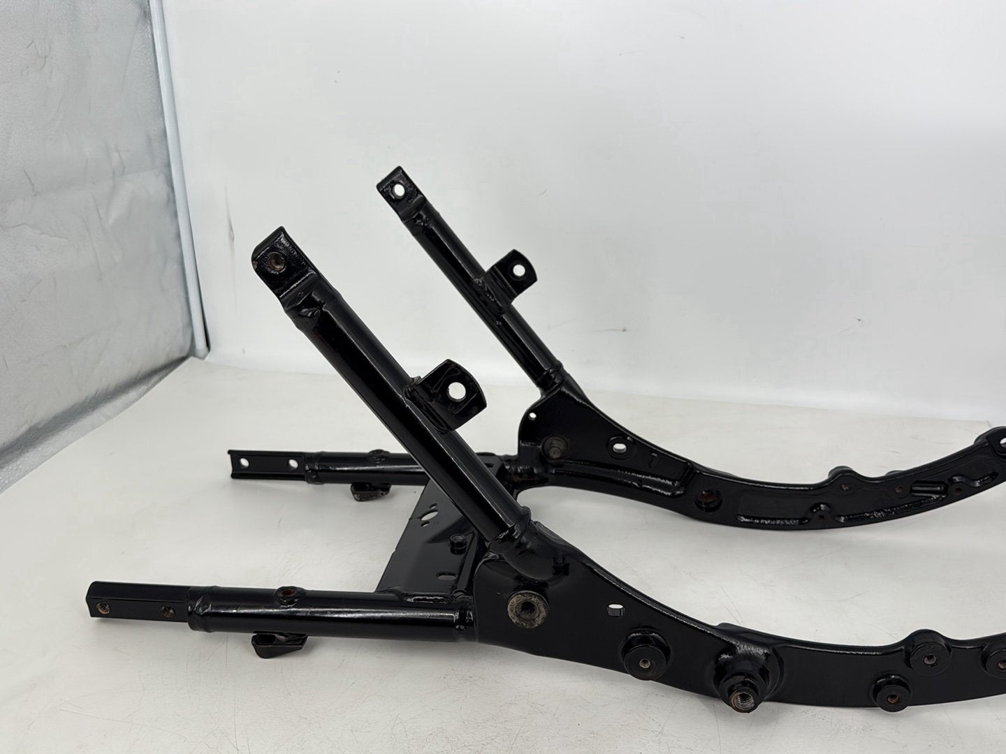 2008 - 2016 Harley-Davidson Touring Street Glide Rear Sub Frame Subframe Tail Rail 48079-09BHP