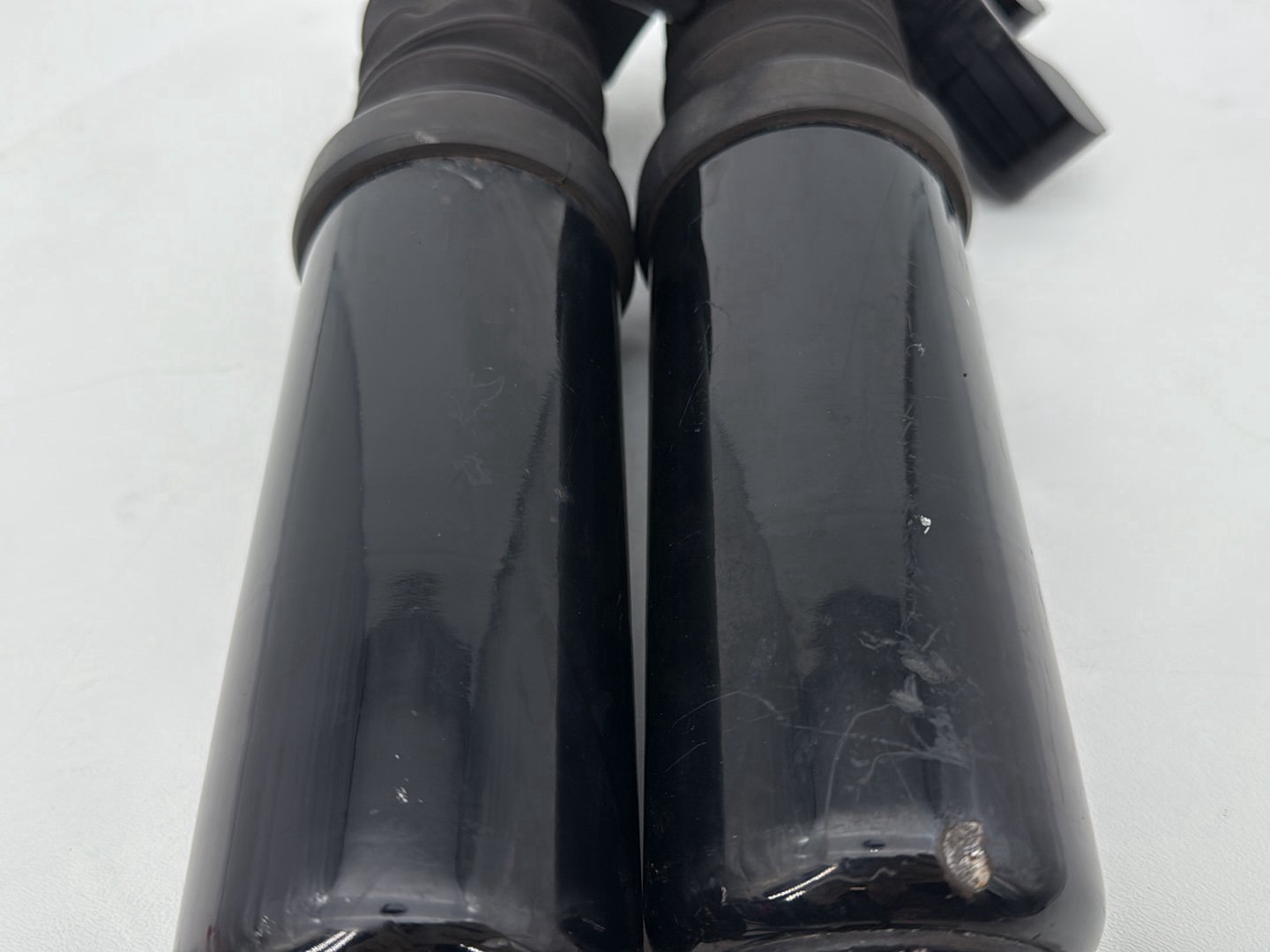 2007 - 2011 Harley-Davidson Touring Street Glide Rear Left Right Shock Absorbers 54662-09