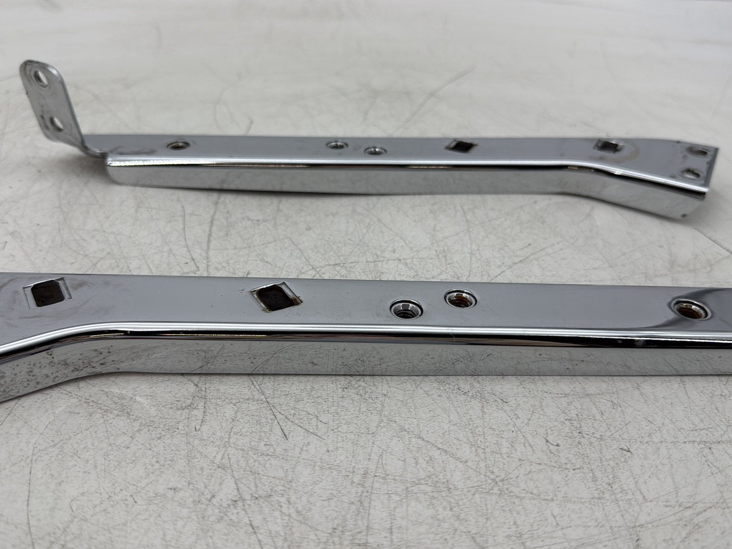 2006 Harley Electra Glide Touring Classic FLHTCI OEM Left Right Saddlebag Fender Struts Brackets