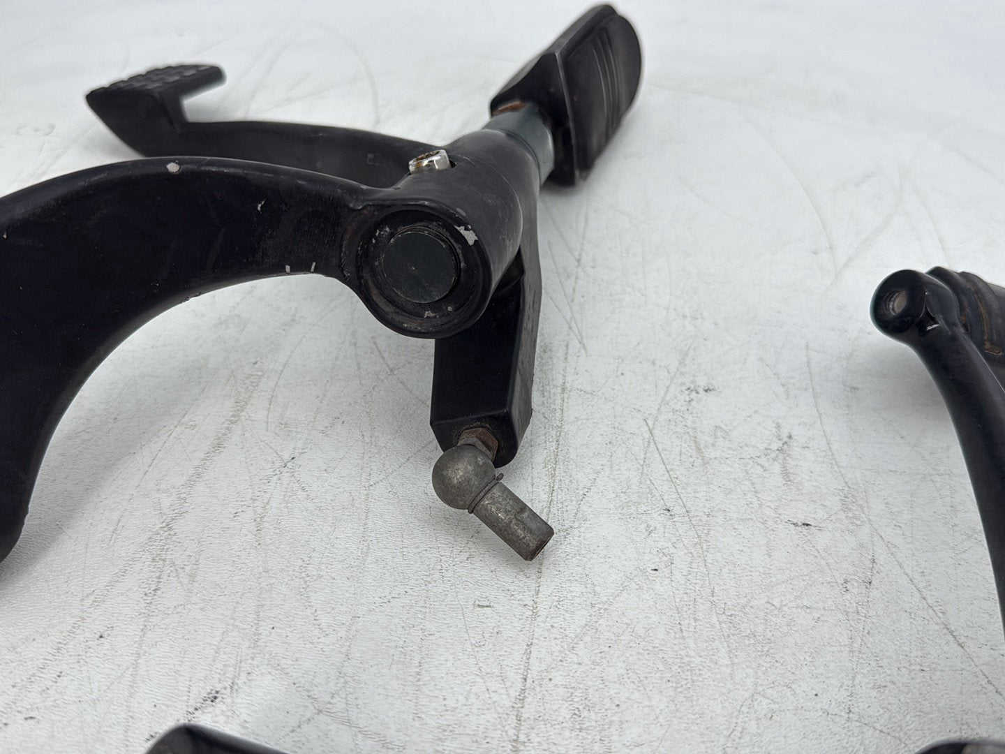 2008 Harley Sportster XL883L 883 Low OEM Left Right Foot Brake Control Pegs