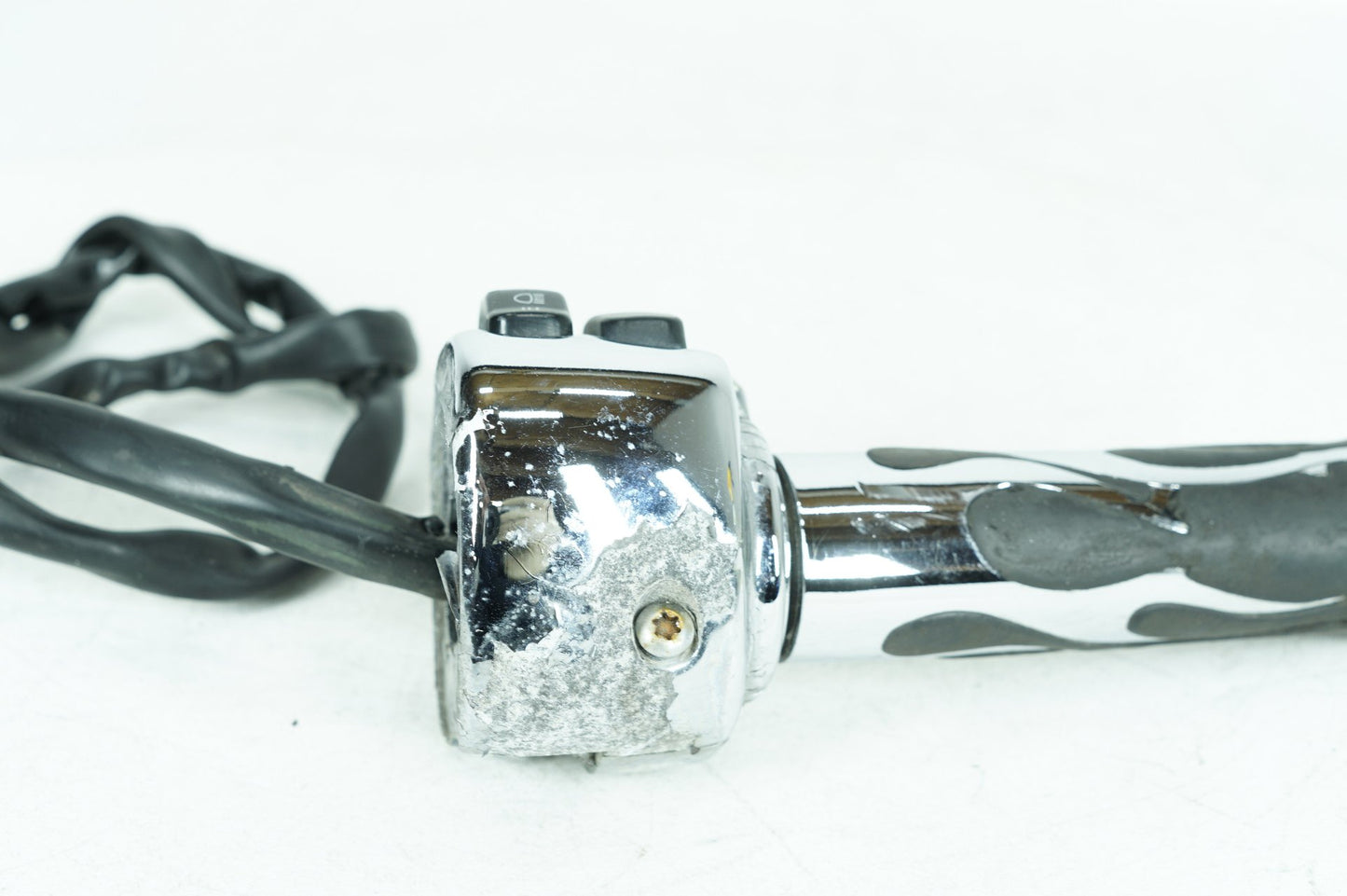 1999 - 2006 Harley-Davidson Softail Fat Boy Left Turn Signal Headlight Switches Controls  	71685-06A