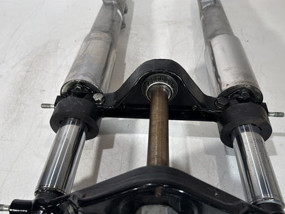 1999 - 2006 Harley-Davidson Touring Road King Police Front Triple Tree Set & LH RH Fork Legs Sliders 45446-87A