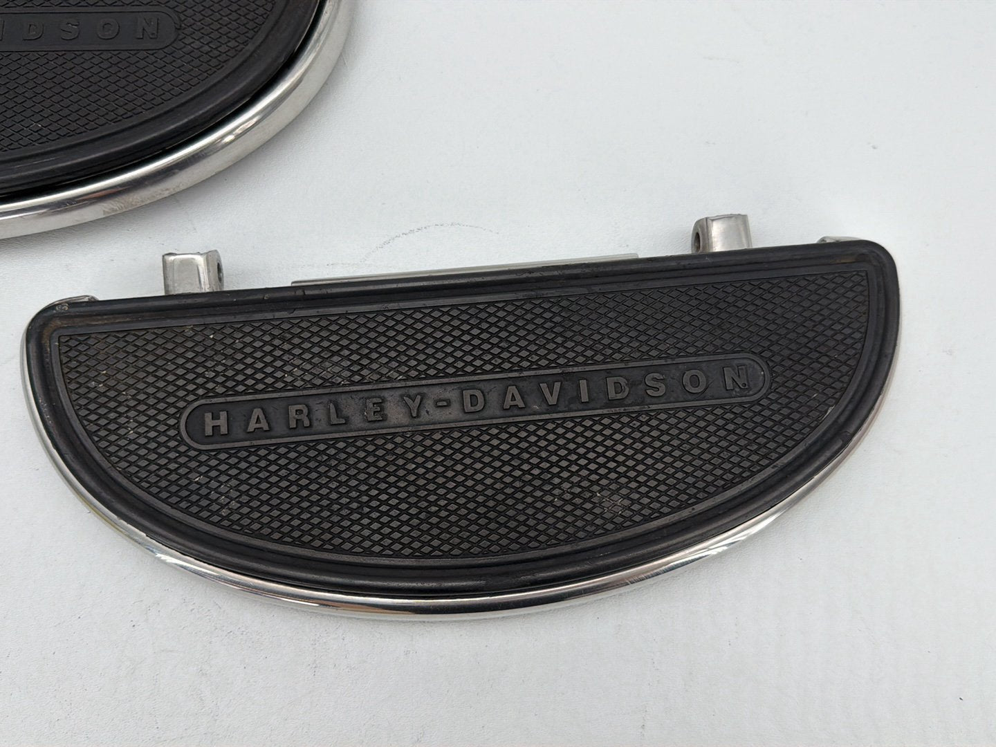 2011 Harley Heritage Softail Classic FLSTC OEM Left Right Driver Floorboard Foot Rest