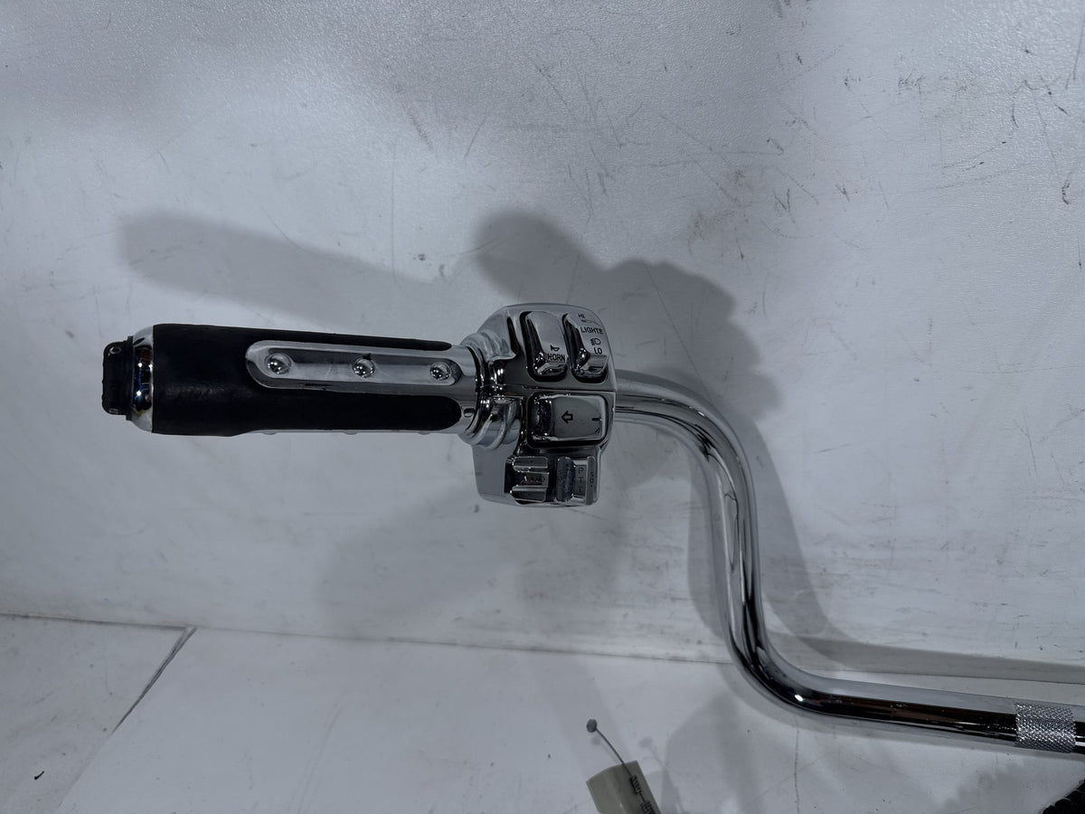 07 Harley Electra Touring CVO OEM Handlebars Left Right Switches Controls Chrome