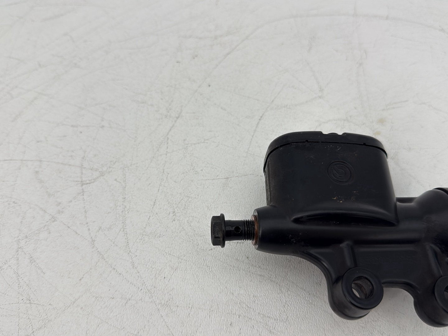 2015 Harley Touring FLHXS Street Glide OEM Rear Brake Master Cylinder Reservoir