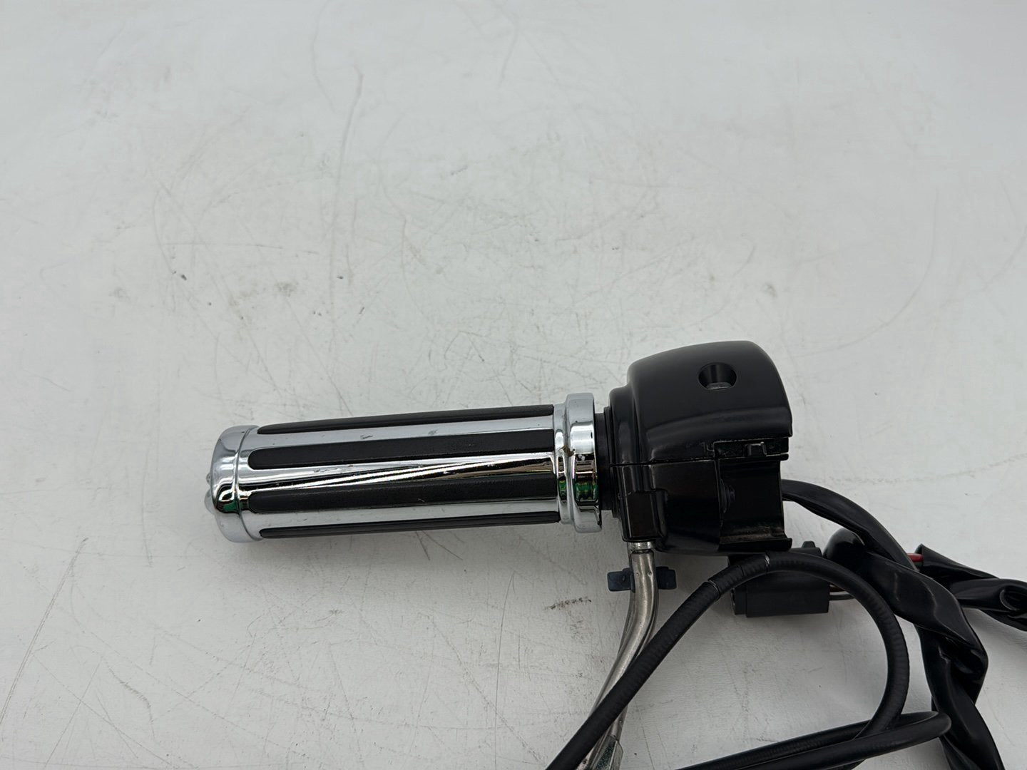 2006 Harley Sportster XL883C 883 Custom OEM Right Engine Start Kill Switches Controls