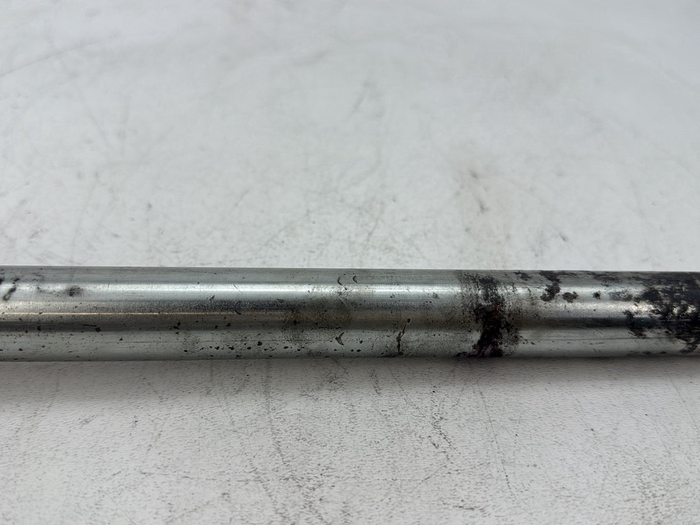 2006 Harley Dyna FXDWGI Wide Glide OEM Rear Wheel Axle Bolt Shaft