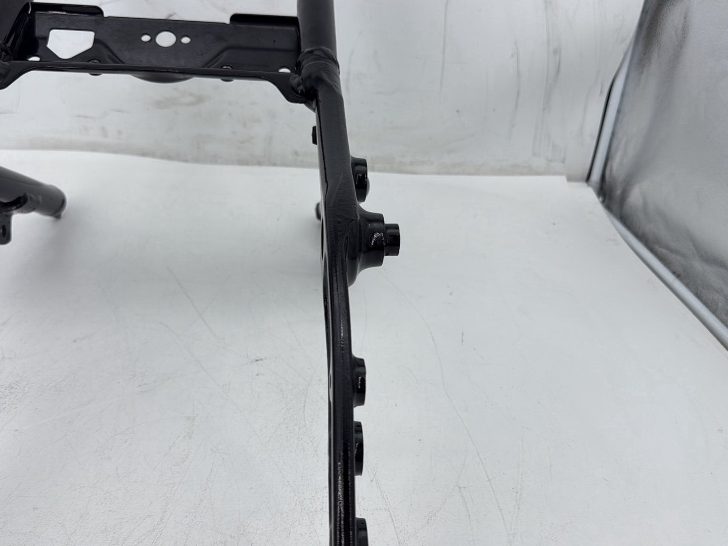 17 Harley Road Glide Touring FLTRXS OEM Rear Back Sub Frame Rail Bar 48079-09BHP