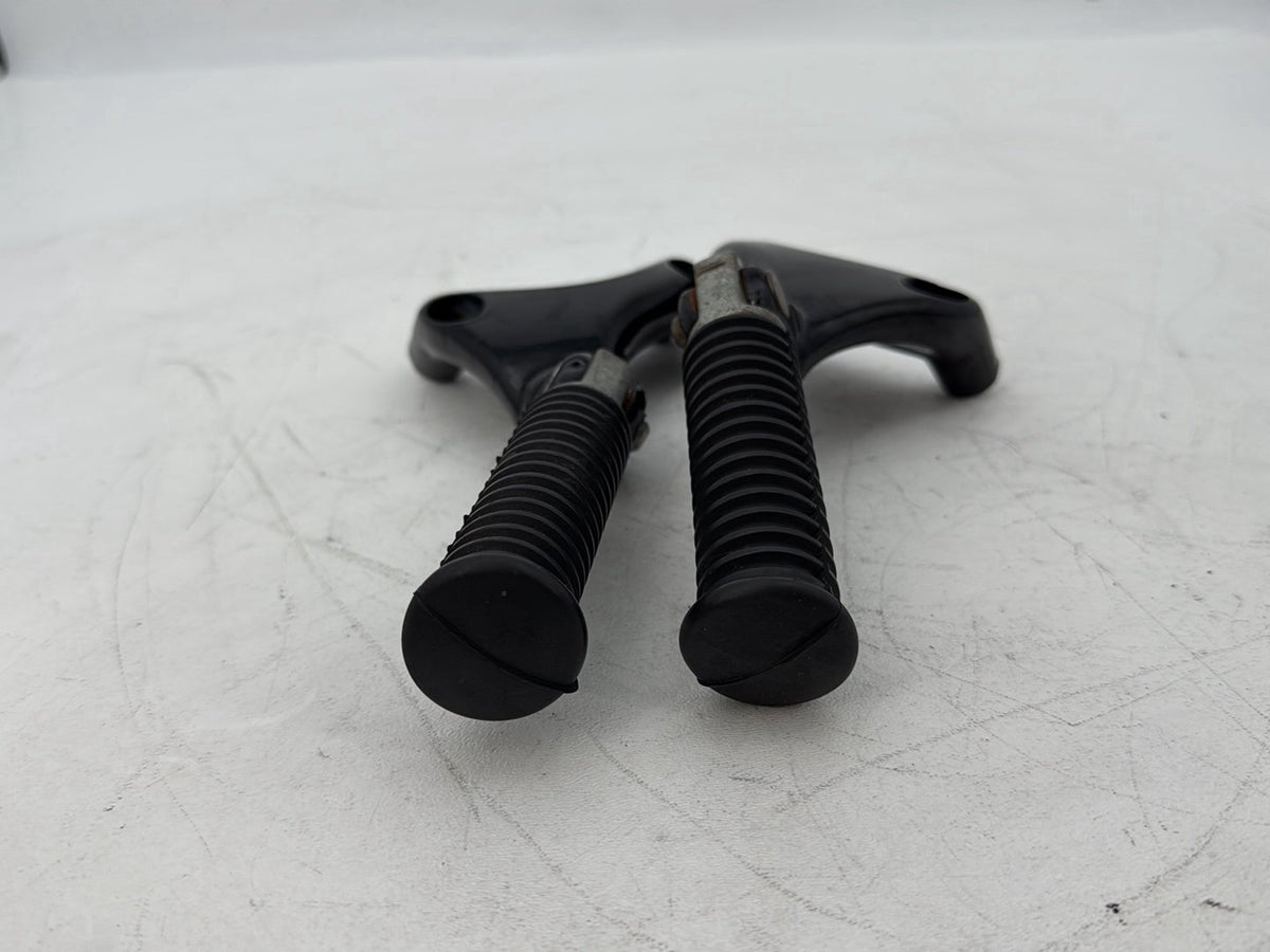2004 - 2013 Harley-Davidson Sportster 1200 Custom Passenger Left & Right Foot Pegs 49314-04