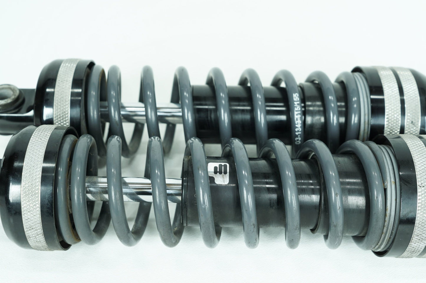 2007 - 2012 Harley-Davidson Touring Street Glide Rear Left Right Shock Absorbers Progressive Suspension