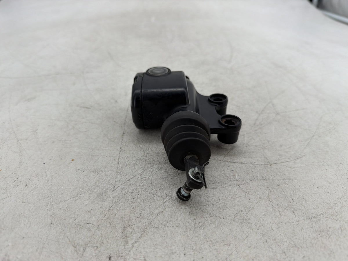 2008 Harley Electra Glide Touring Ultra OEM Rear Brake Master Cylinder Reservoir