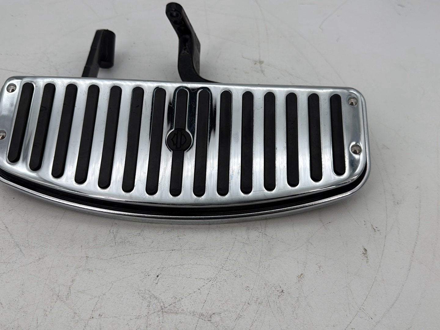 1999 - 2006 Harley-Davidson Touring CVO Screamin Eagle Road King Left Right Driver Floorboard Foot Rest 50621-79A