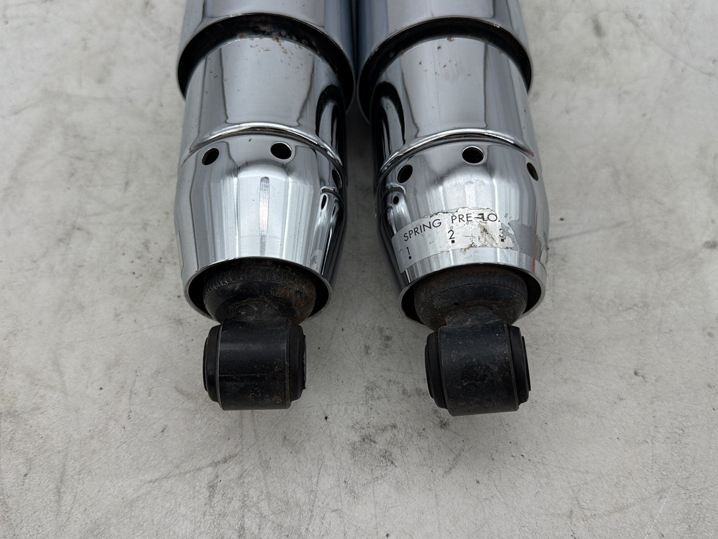 2012 Harley Dyna FXDF Fat Bob OEM Rear Left Right Shock Absorbers
