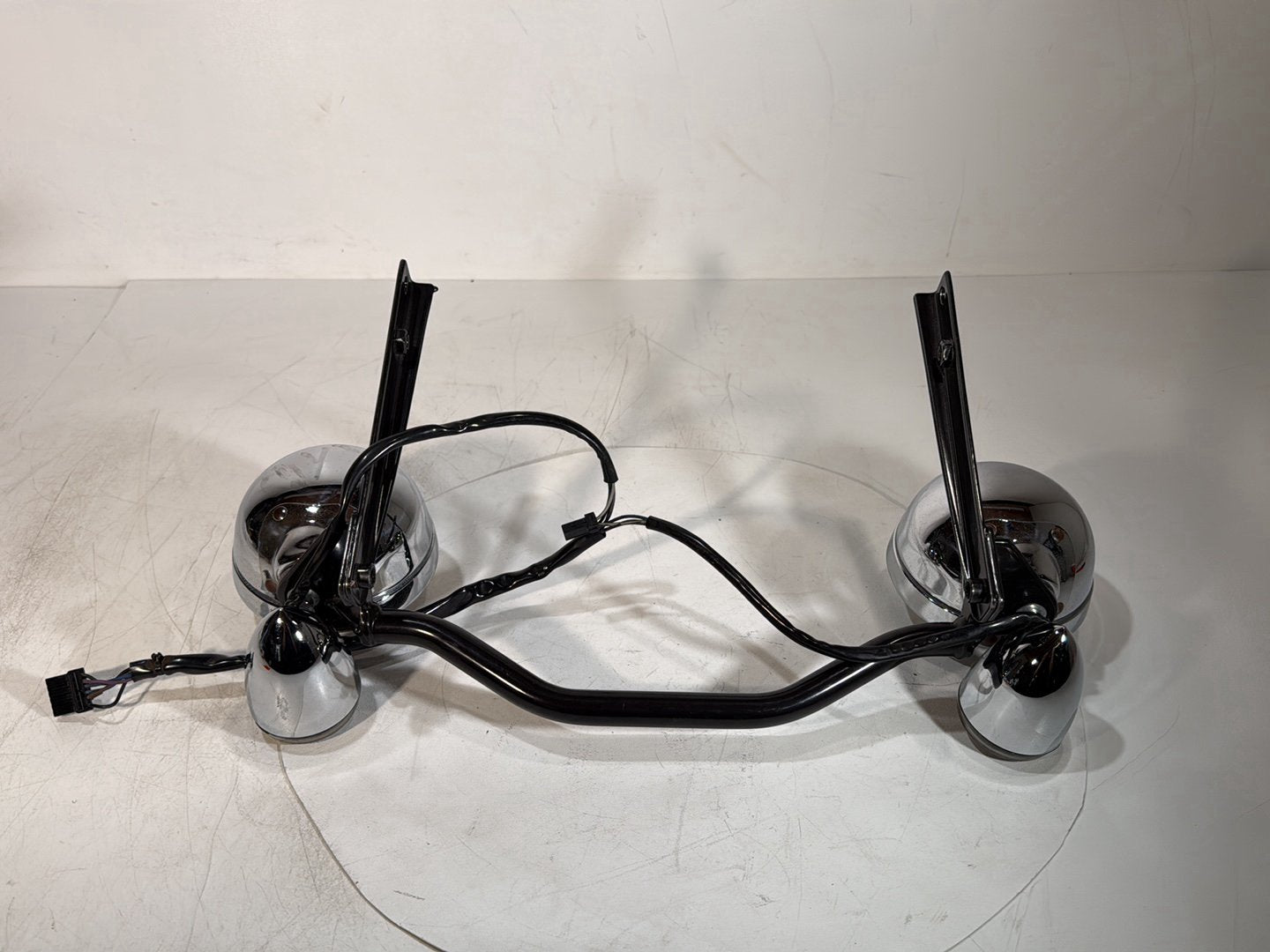 1986 - 1998 Harley-Davidson Softail Heritage Classic Front Turn Signal Indicators Aux Light Bar 57852-02A
