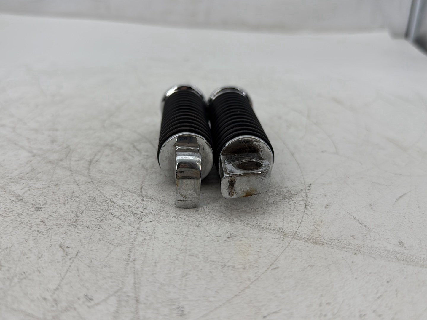 2001 Harley Sportster 883 Hugger XLH883 OEM Left & Right Step Foot Rest Pegs