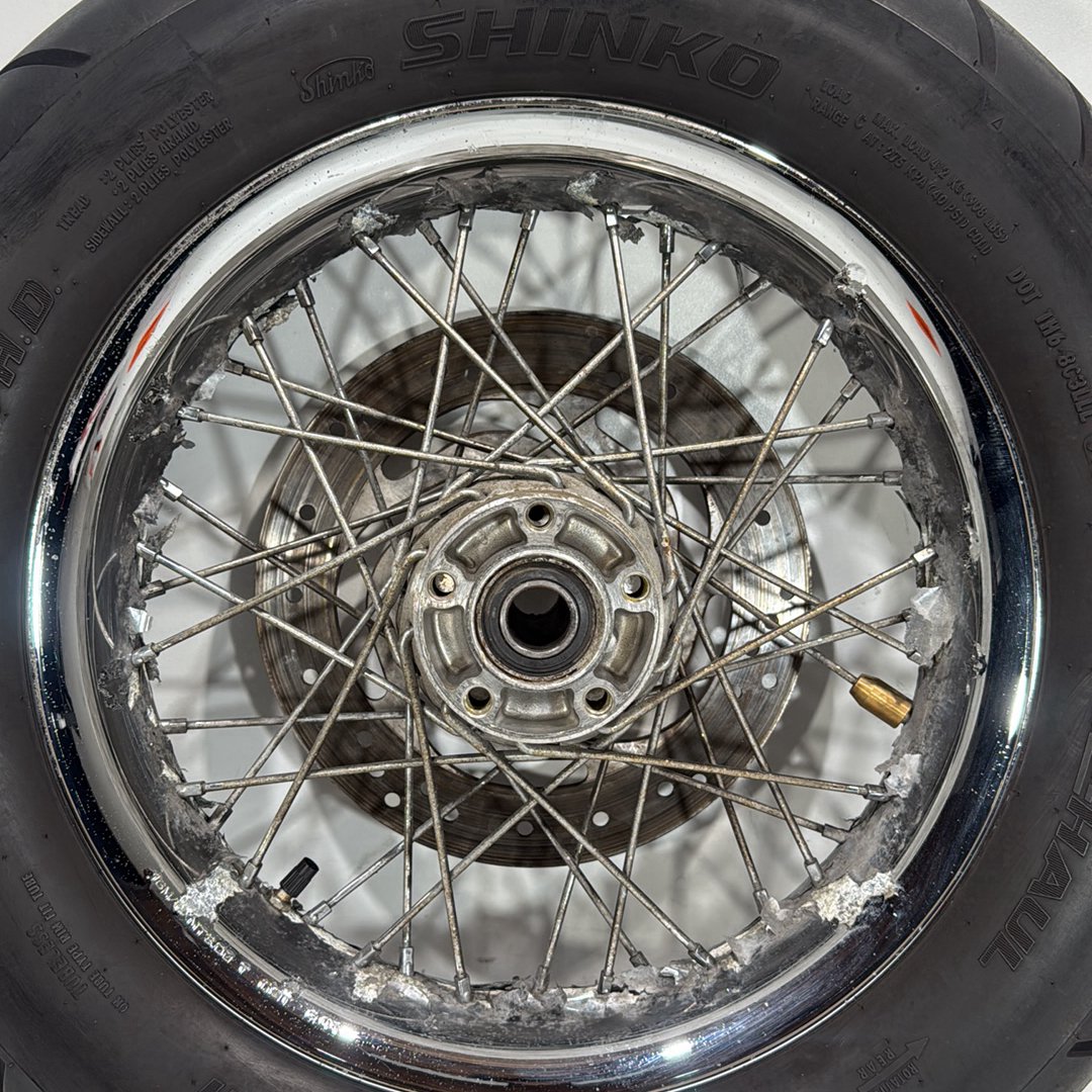 1999 - 2006 Harley-Davidson Touring Electra Glide Ultra Rear Wheel Rim Tire Spoked  	43440-05A