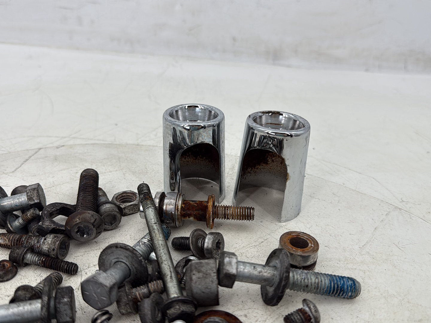 2015 Harley Dyna Low Rider FXDL OEM Hardware Bolts Nuts & Brackets