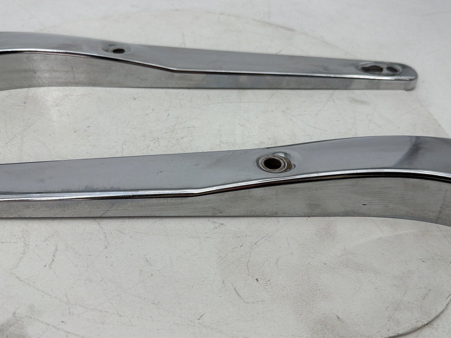 2007 - 2017 Harley-Davidson Dyna Super Glide Custom Left Right Saddlebag Fender Struts Brackets 59138-06