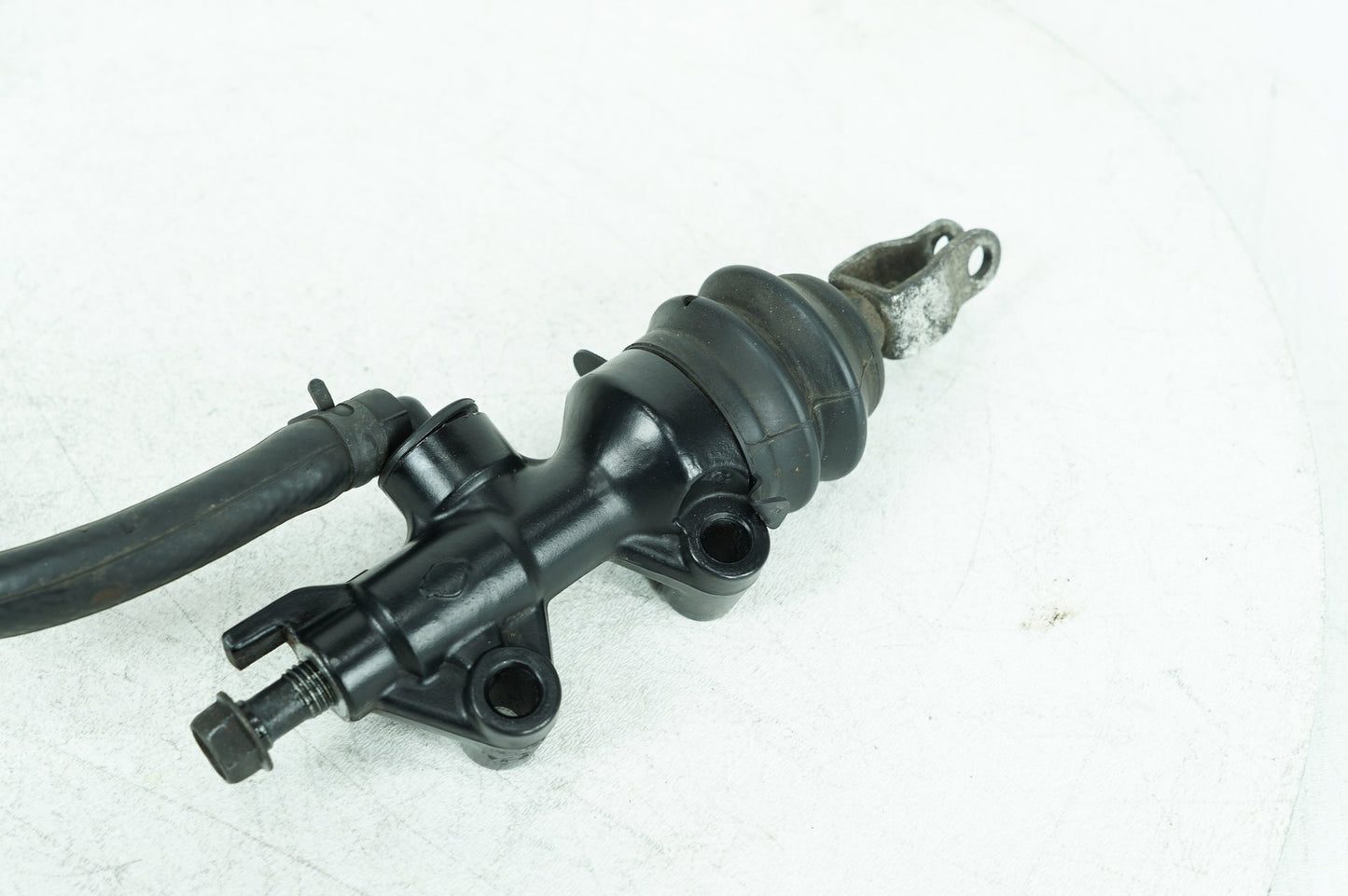 2004 - 2022 Harley-Davidson Sportster Iron 883 Rear Brake Master Cylinder Bottle Brake Line  	42521-07