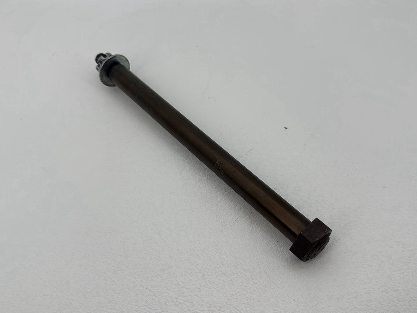 1999 - 2006 Harley-Davidson Dyna Wide Glide Rear Fork Swingarm Pivot Bolt Shaft 47817-90