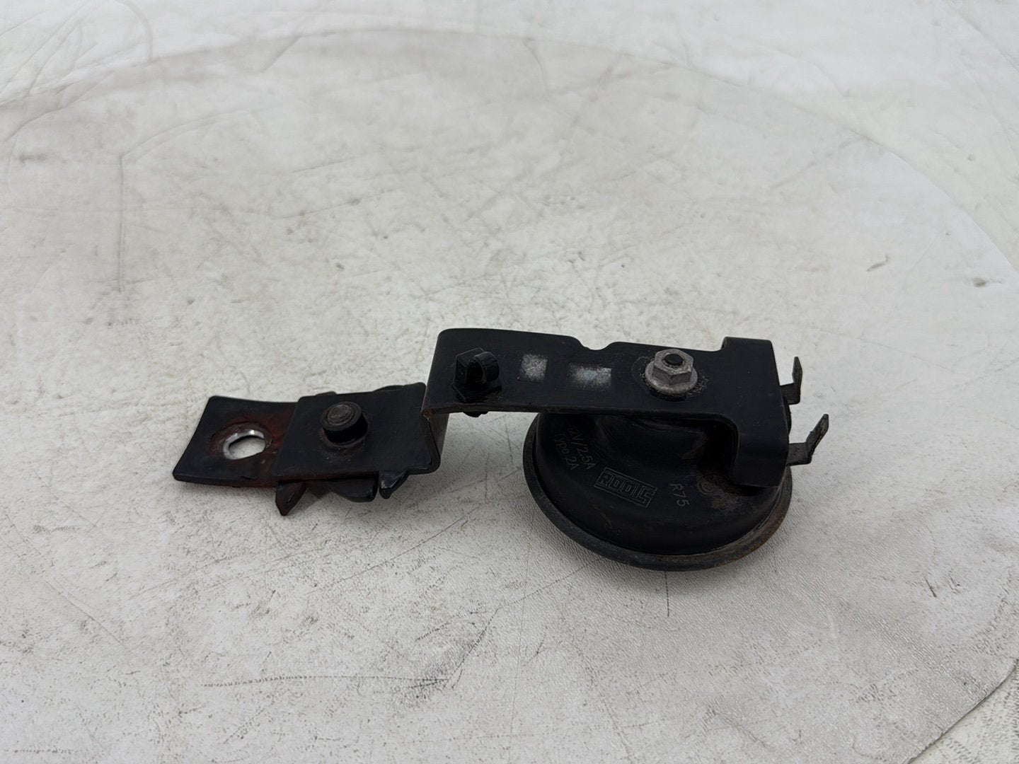 2015 Harley Dyna Low Rider FXDL OEM Signal Horn Klaxon Beep