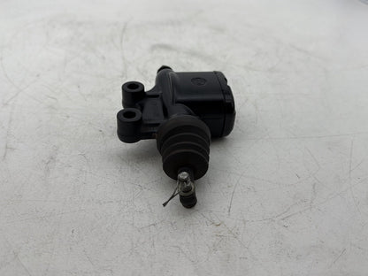 2014 Harley Street Glide Touring FLHXS OEM Rear Brake Master Cylinder Reservoir