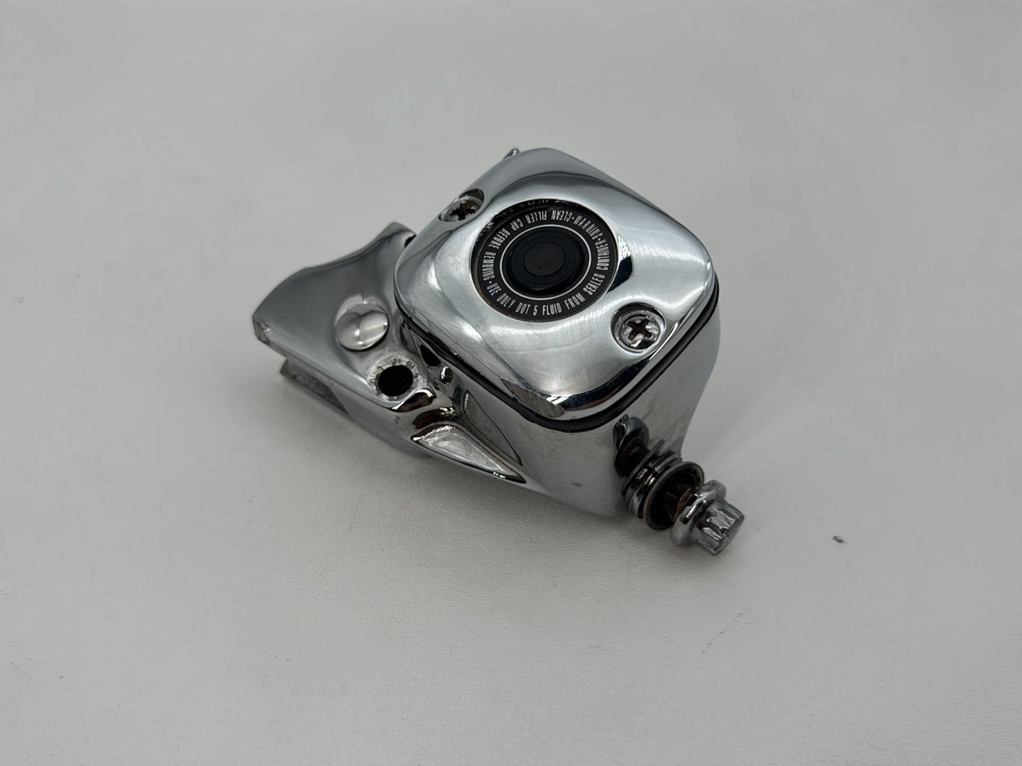 1999 - 2006 Harley-Davidson Dyna Wide Glide Front Right Brake Lever Master Cylinder  	45019-96D