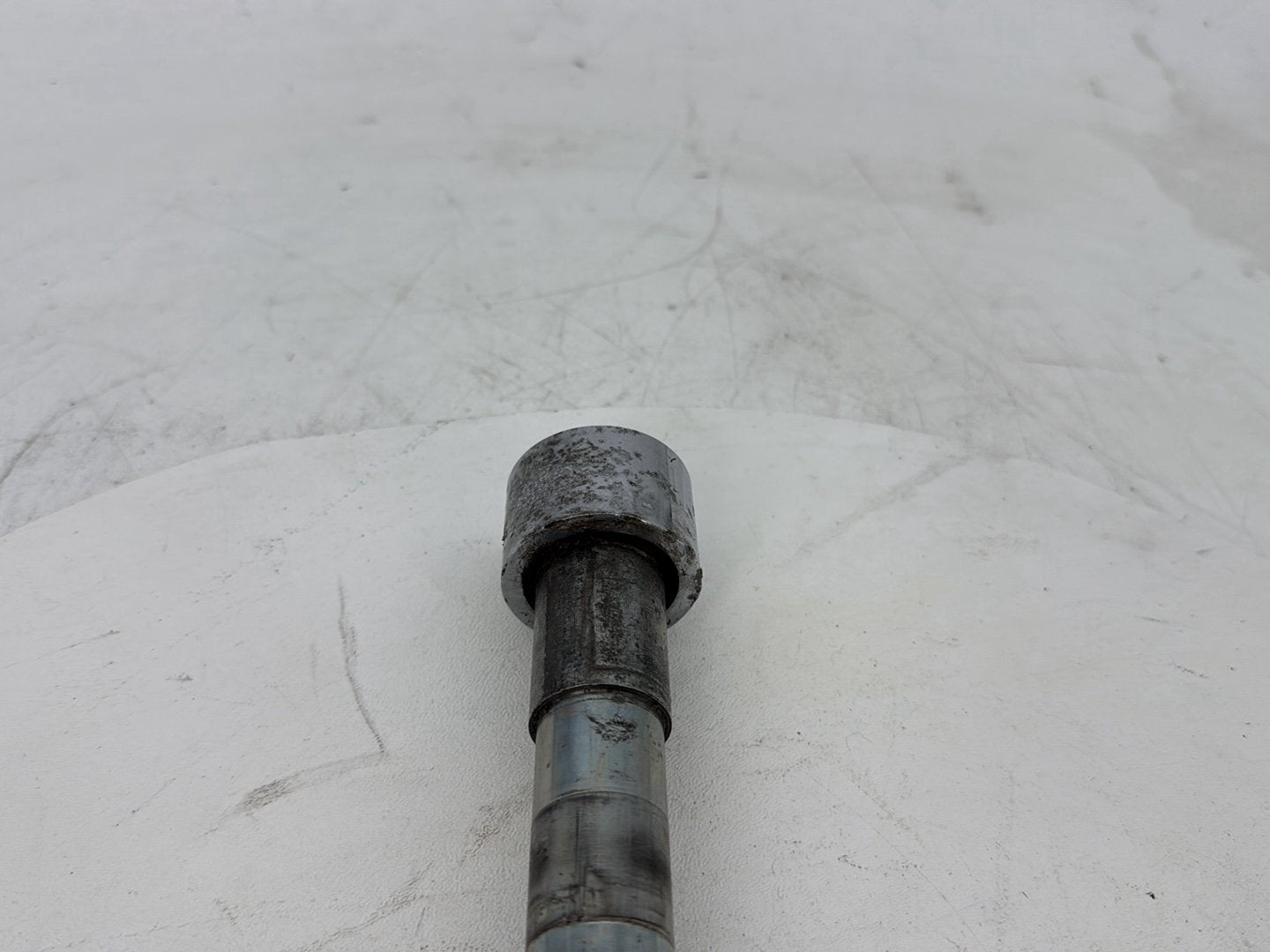 2005 Harley Road Glide Touring FLTRI OEM Front Wheel Axle Bolt Shaft