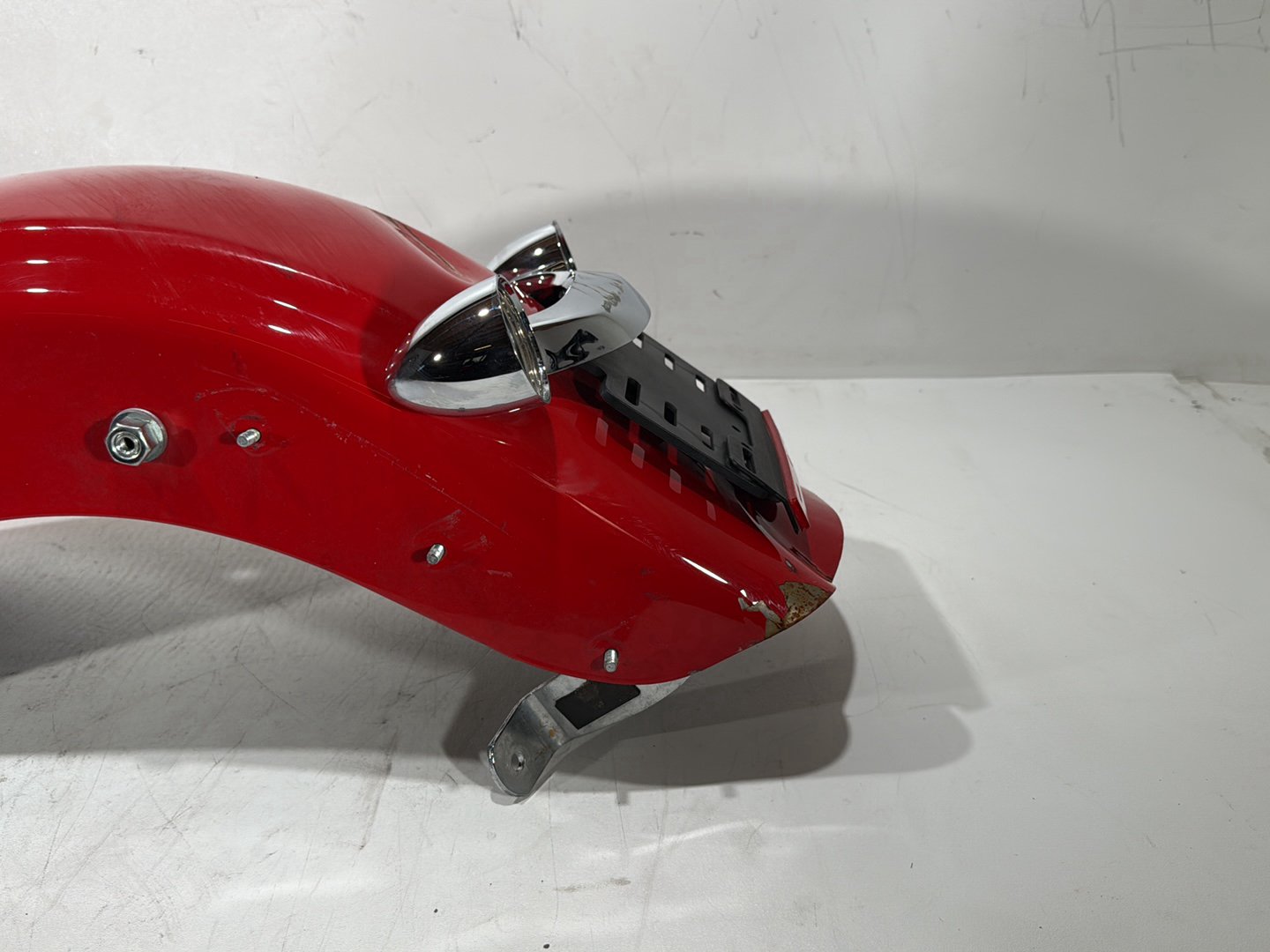 2010 Harley Street Glide Touring FLHX OEM Rear Wheel Fender & Turn Signals Bar