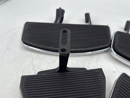 2013 Harley Electra Glide Touring Ultra FLHTCUI OEM Left Right Driver & Pass Floorboard Foot Rest