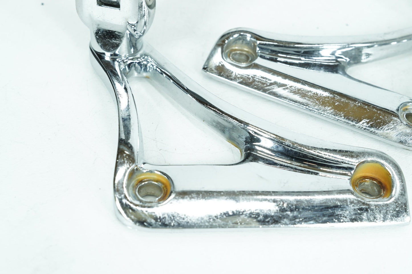 2007 - 2012 Harley-Davidson Softail Heritage Classic Passenger Left & Right Foot Pegs  	33189-63