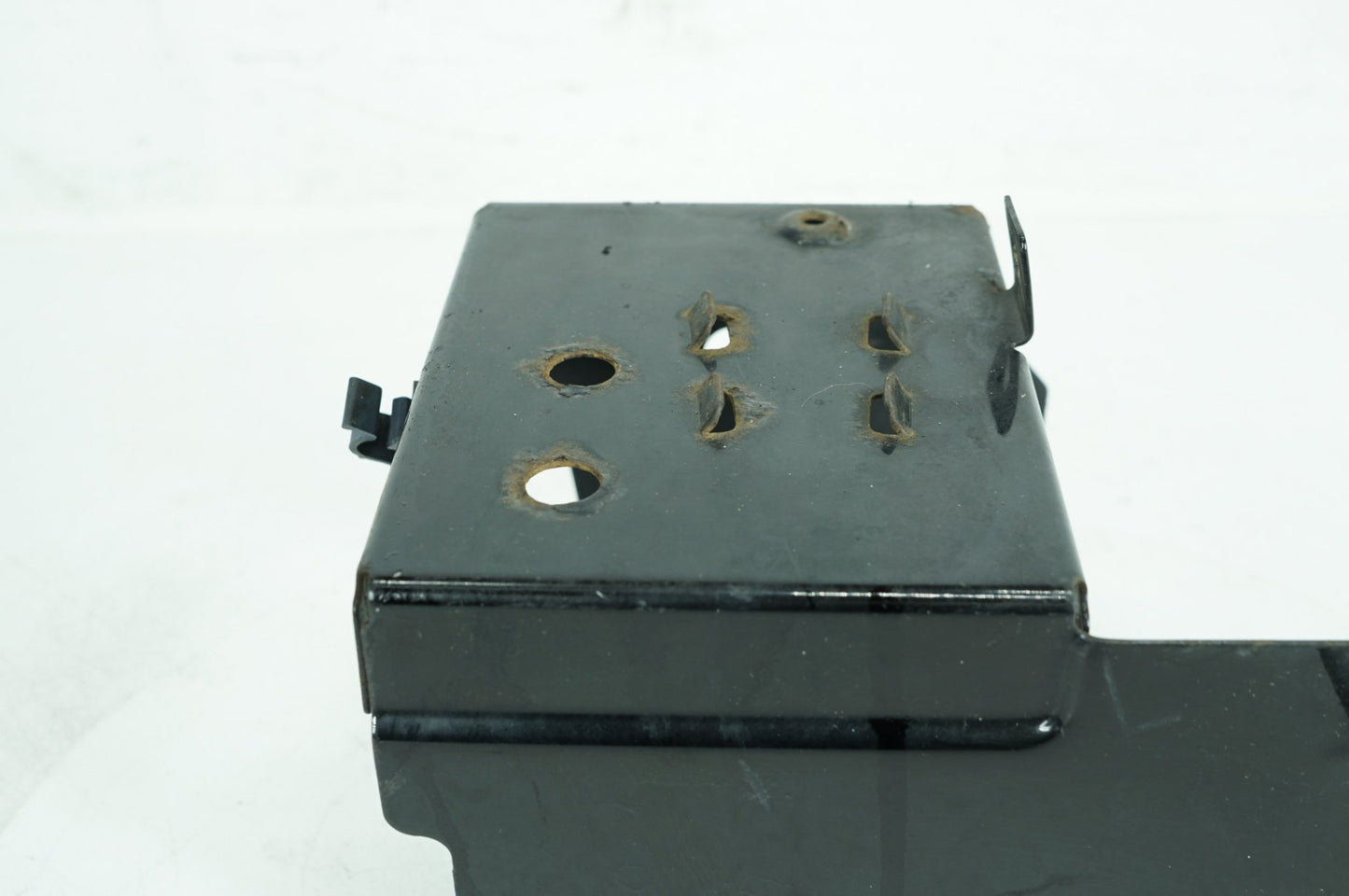 2007 - 2011 Harley-Davidson Touring Road King Classic Battery Tray Bracket Holder Carrier 66281-02A