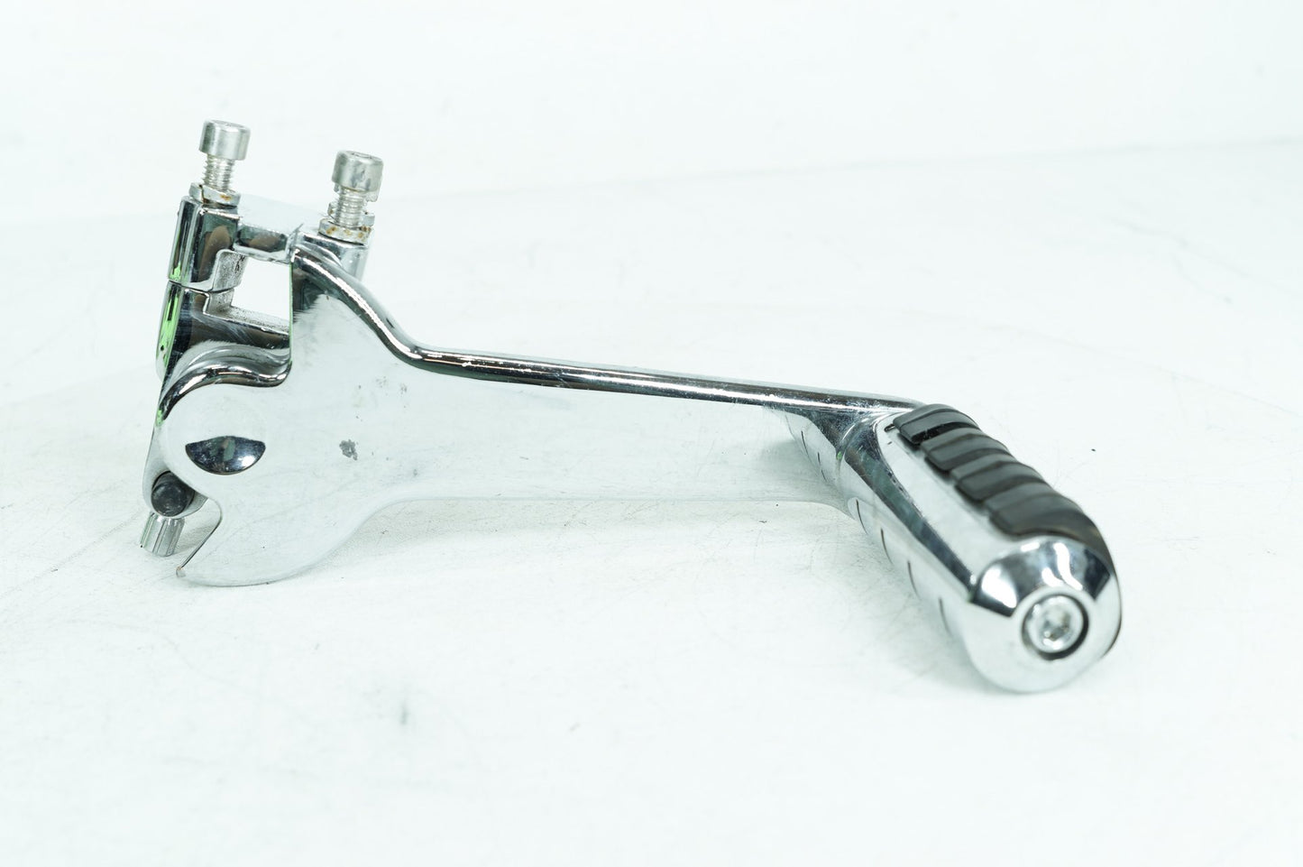 2007 - 2011 Harley-Davidson Touring Electra Glide Classic Rear Passenger 1 Foot Peg Step Rest Kuryakyn