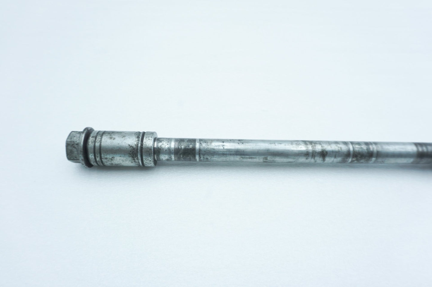 1999 - 2006 Harley-Davidson Touring Electra Ultra Rear Wheel Axle Bolt Shaft 41110-89