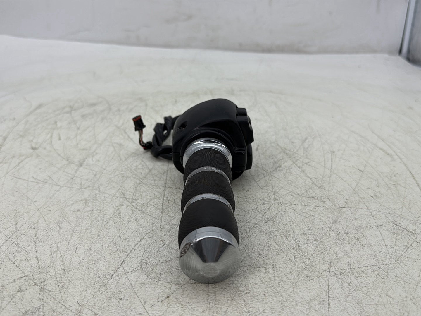 2012 Harley Dyna Super Glide Custom FXDCI OEM Right Engine Start Kill Switches Controls