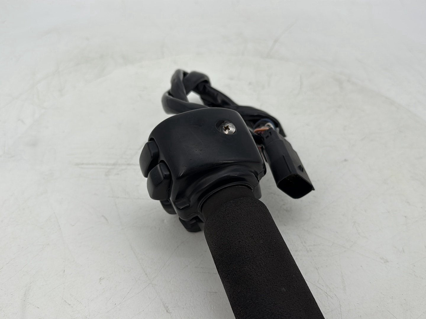 2008 Harley Electra Glide Touring Ultra FLHTCUI OEM Right Engine Start Kill Switches Controls