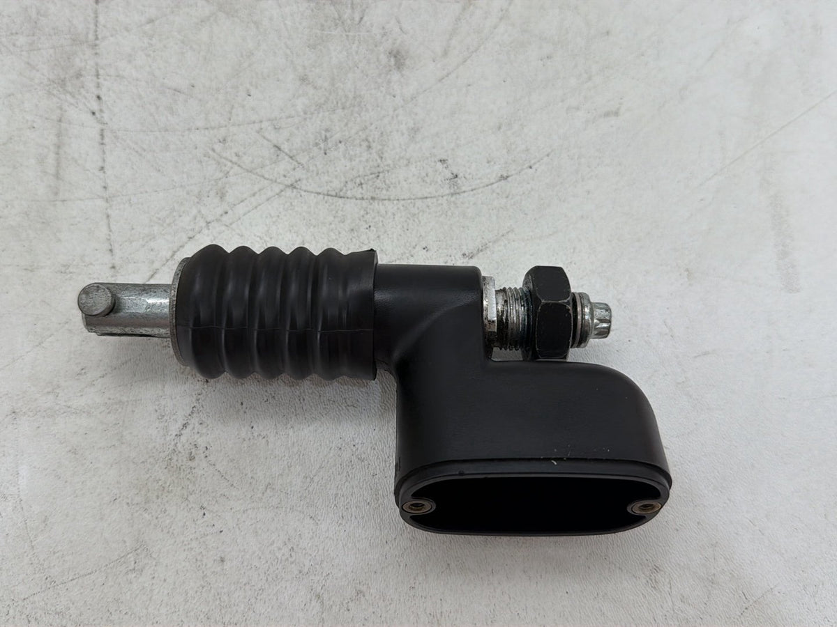 2003 Harley Softail Deuce FXSTD OEM Rear Brake Master Cylinder Reservoir NO CAP