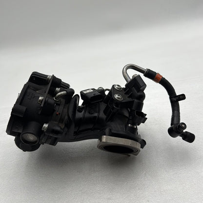 2018 - 2025 Harley-Davidson Softail Fat Bob 114 Engine Intake Manifold Throttle Body 27300122