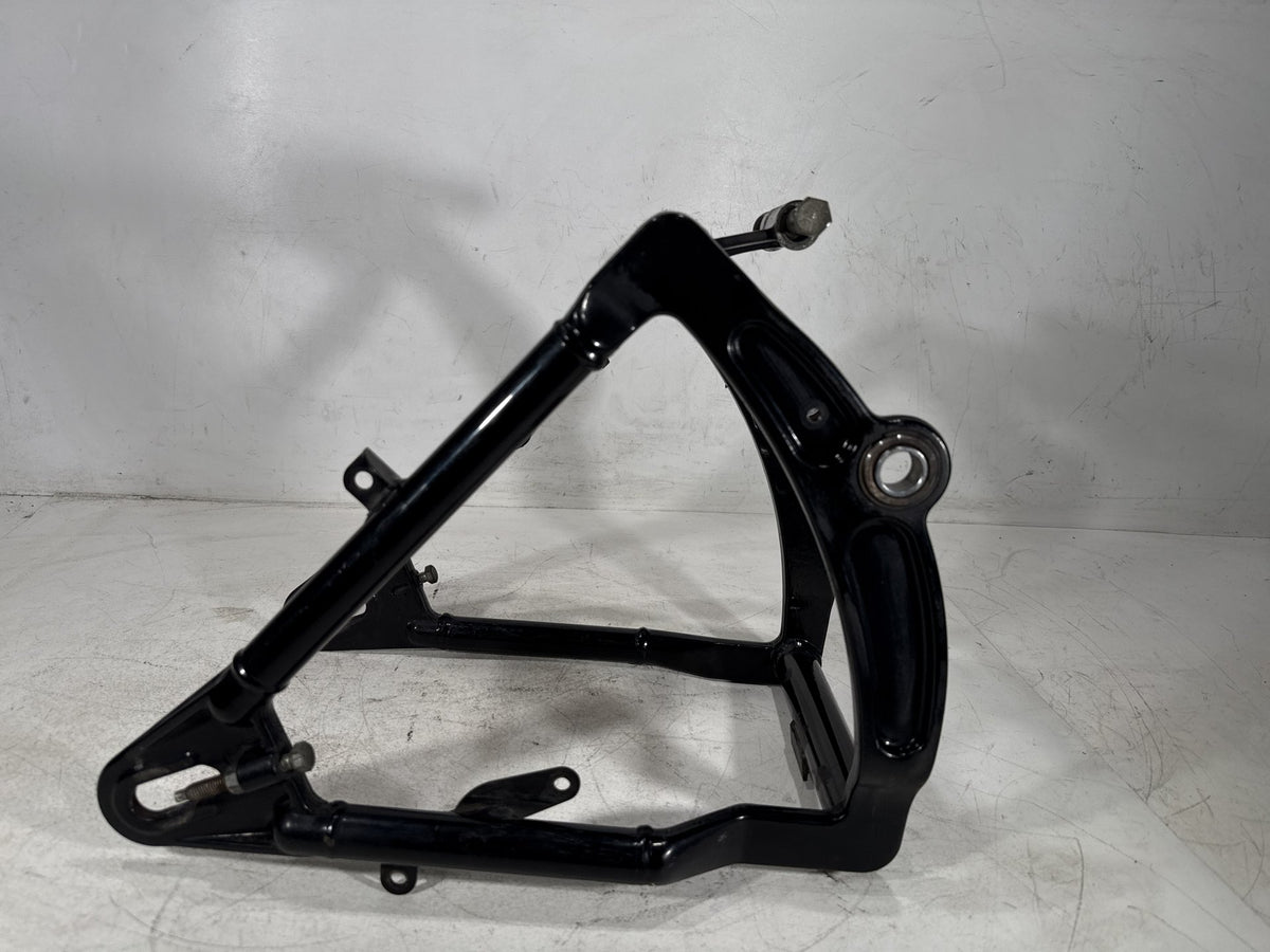 2001 Harley Heritage Softail Classic FLSTC OEM Rear Fork Swingarm Swing Arm