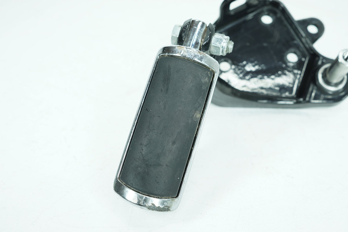 2004 Harley Softail FXST Standard OEM Right Driver Foot Controls Peg Rest