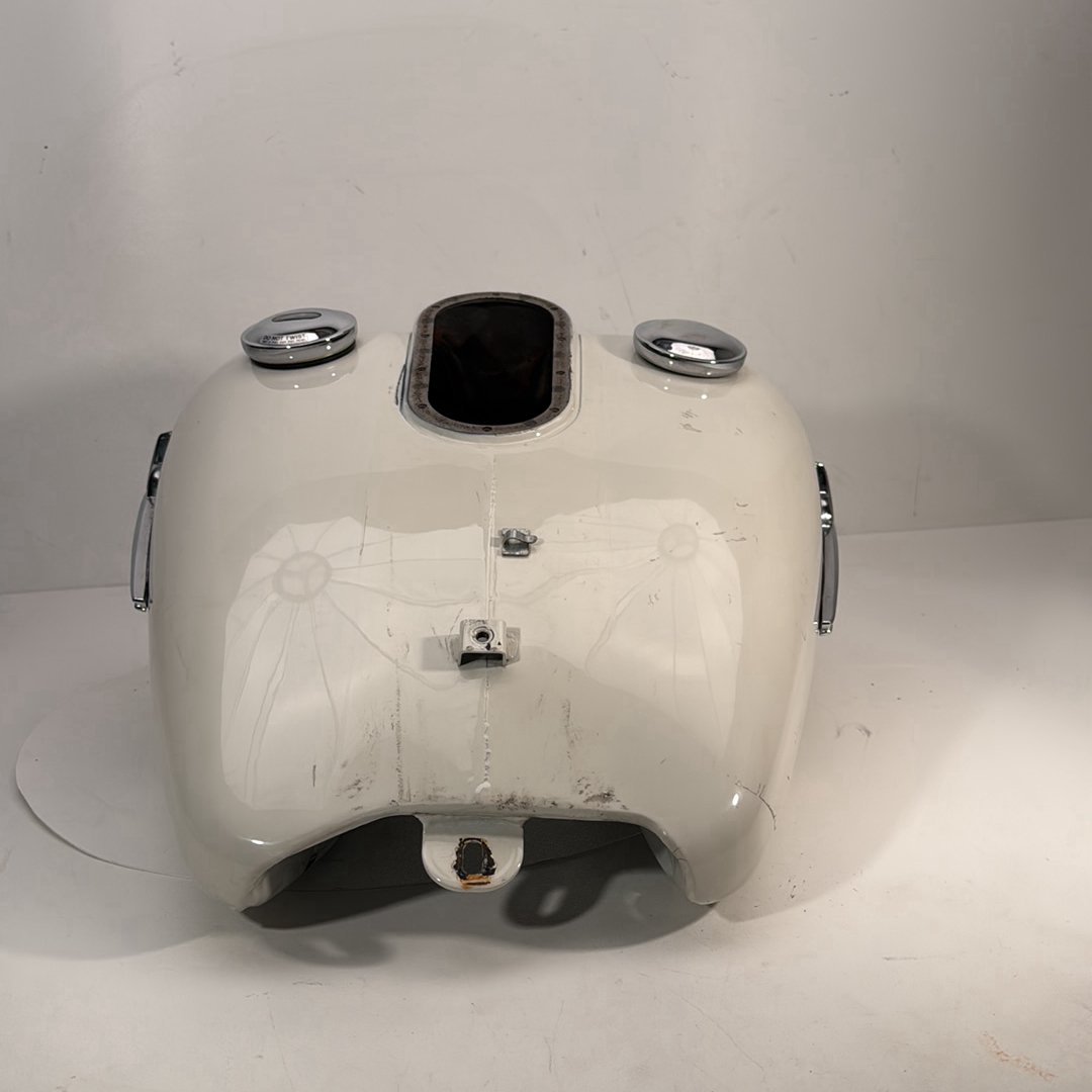 1984 - 1998 Harley-Davidson Touring Road King Police Fuel Gas Tank Gasoline Reservoir 61268-96