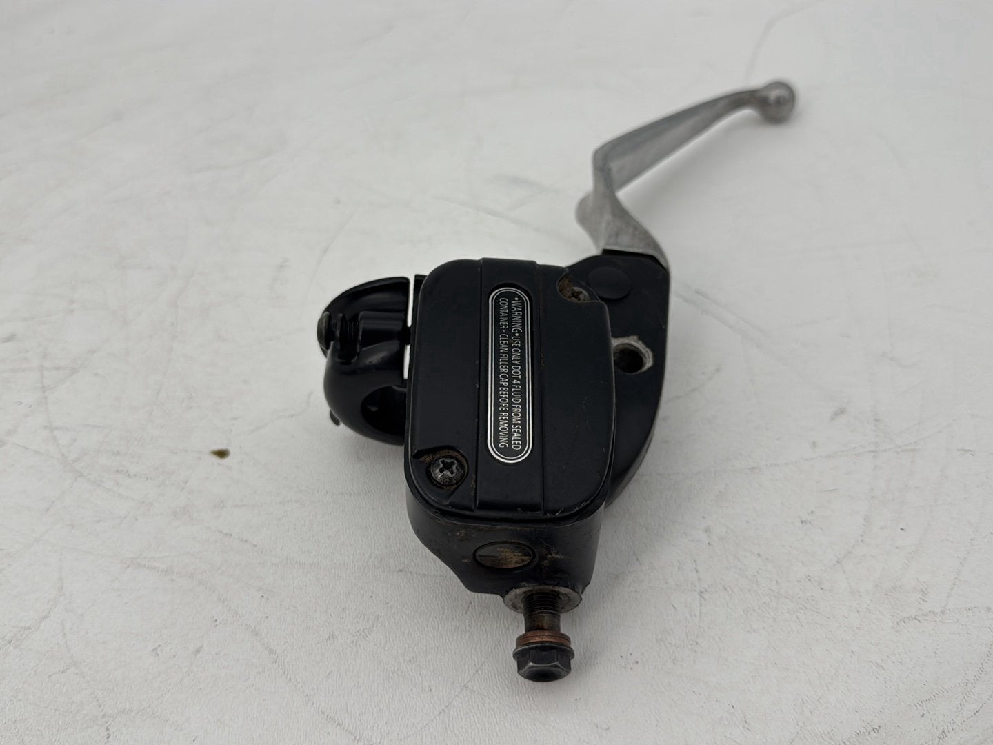 2008 - 2016 Harley-Davidson Touring Electra Glide Ultra Front Left Hand Clutch Lever Master Cylinder 36700056