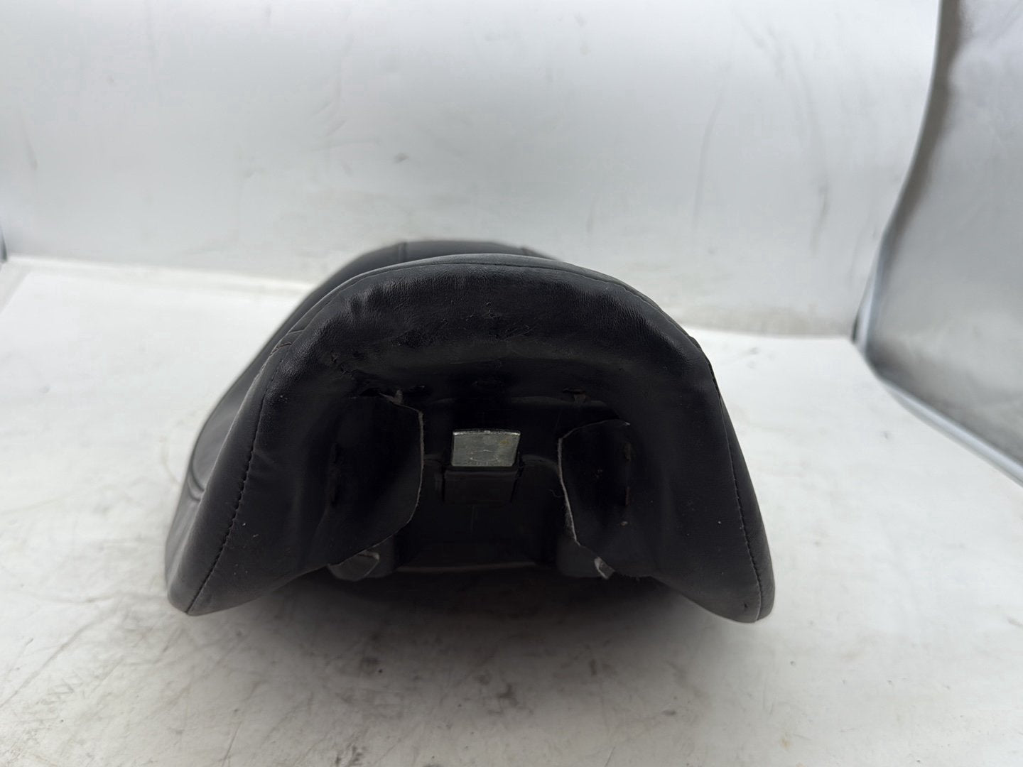 2006 Harley Dyna Super Glide Custom FXDCI OEM Passenger Rider Driver Seat Saddle