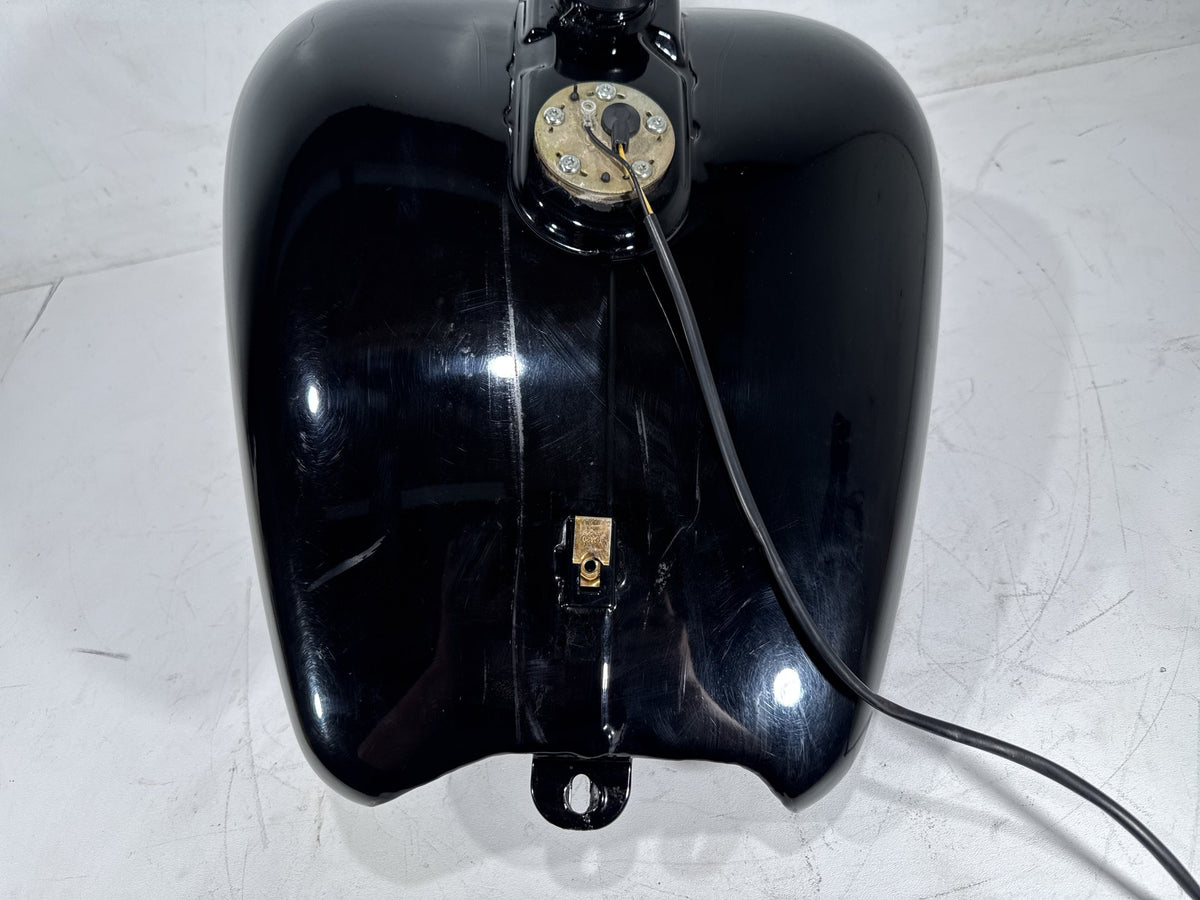 02 Harley Electra Glide Touring Fuel Gas Tank Gasoline Reservoir & Pump Sending